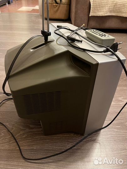 Маленький цветной телевизор Panasonic