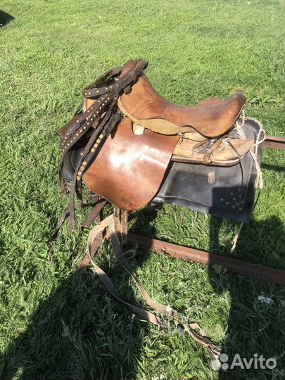Седло для лошади