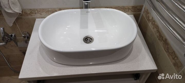 Столешница из иск. камня в ванную