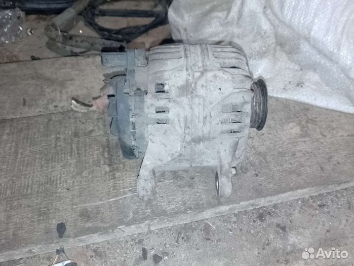 Генератор Митсубиси Каризма 1.6 4G92