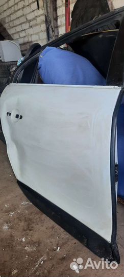 Дверь задняя правая рено флюенс