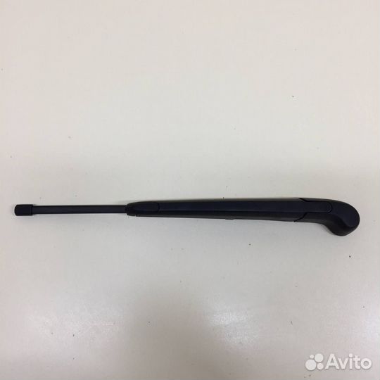 Поводок стеклоочистителя задний Kia Xceed 2019-202