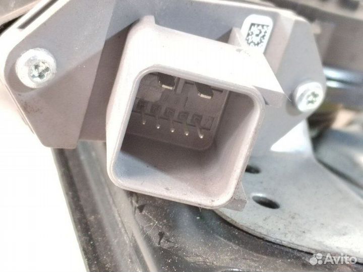 Стеклоподъемник передний правый Opel Astra J