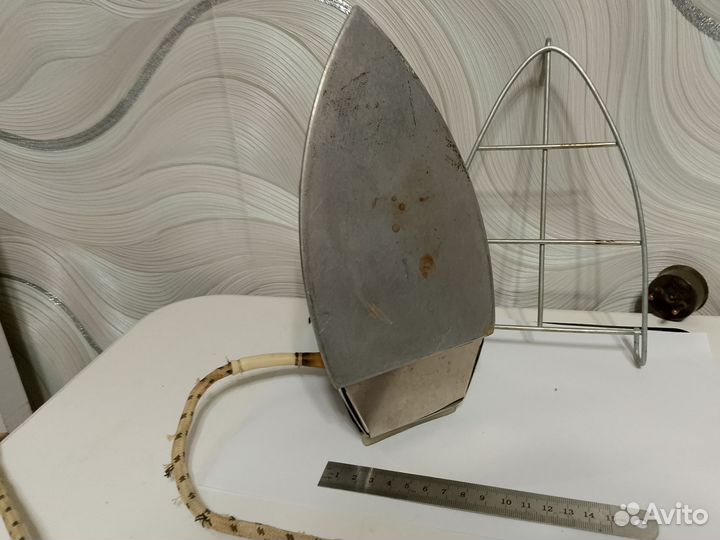 Утюг СССР с подставкой