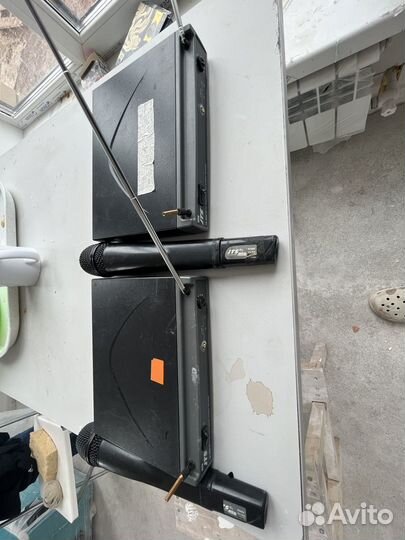 Радио микрофон