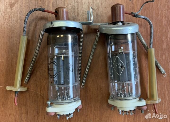 Радиолампа тетрод 6п36с с панелькой и крепежом