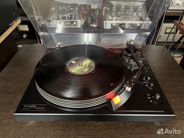 Проигрыватель винила Technics SL-2000