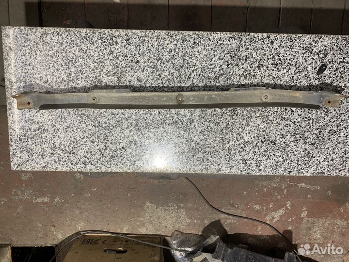 Планка радиатора средняя Chery Tiggo T 11