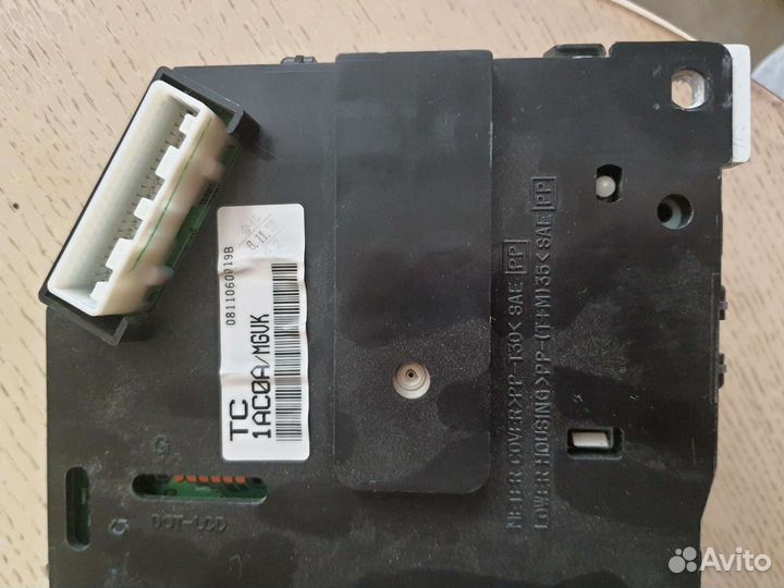 Щиток приборов