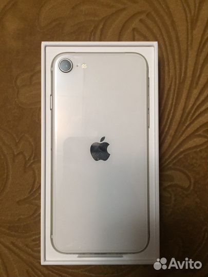 Телефон iPhone se 2022