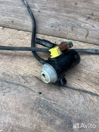 Насос омывателя лобового стекла Honda Civic 4D 1.3