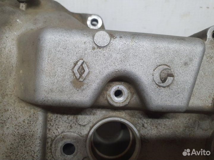 Клапанная крышка Reno Duster H4MD430