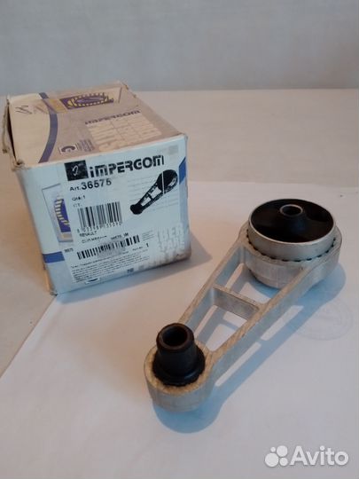 Опора двигателя задняя Clio II Megane