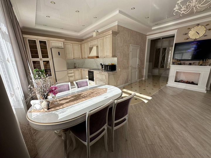 4-к. квартира, 112,6 м², 2/3 эт.