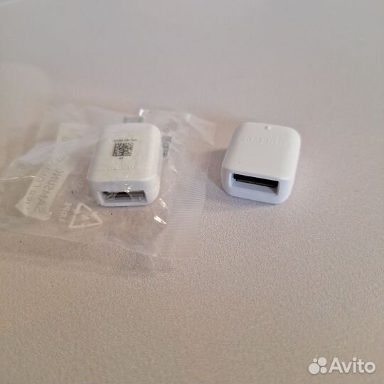 USB connector Samsung Micro-USB / Type C