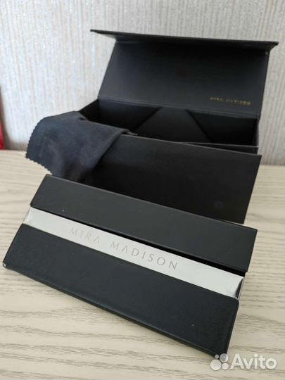 Солнцезащитные очки женские