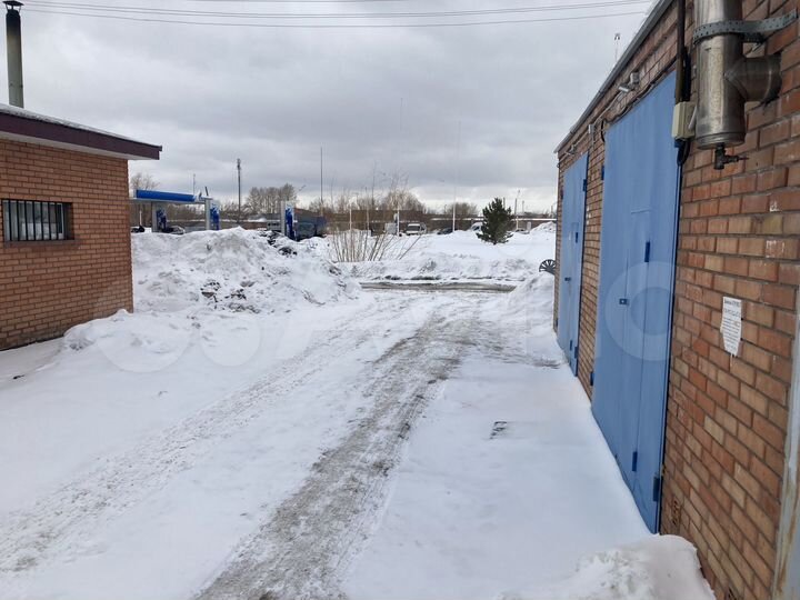 Гараж, > 30 м²