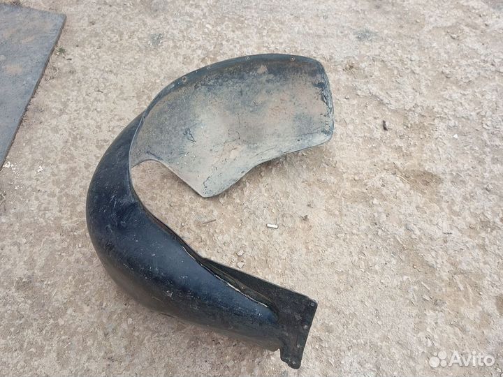 Подкрылок LADA 2108 передний правый