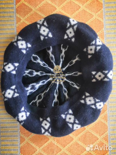 Берет женский шерстяной