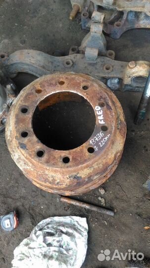 Барабан тормозной задний 220мм Freightliner