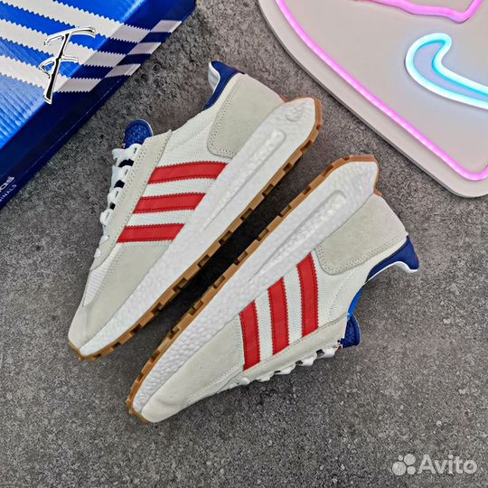 Кроссовки Adidas Новые