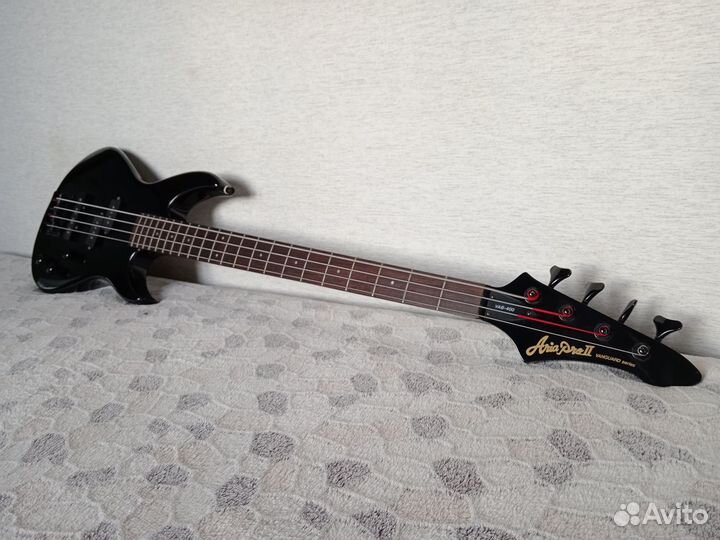 Бас гитара Aria pro 2 vab 400 vanguard series