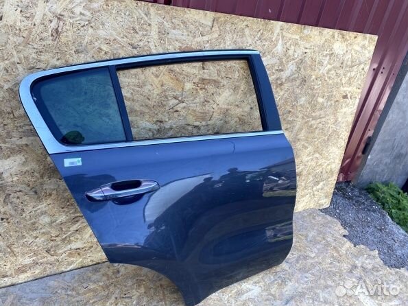 Дверь задняя правая Kia Sportage 4