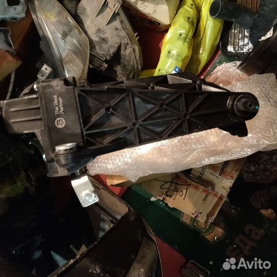 Кулиса Мерседес спринтер 906