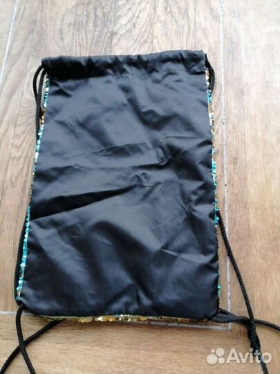 Рюкзачок для девочки новый с пайетками