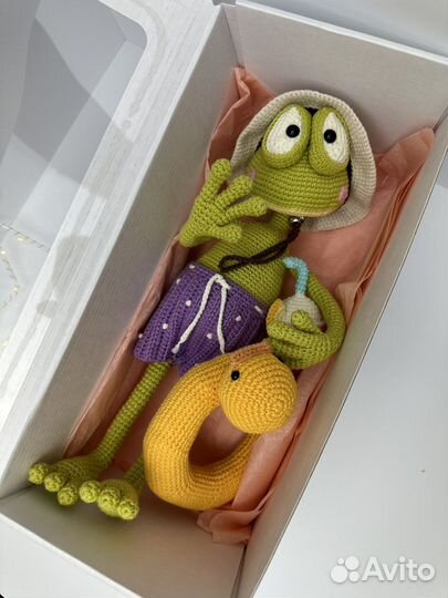 Вязаная ирушка лягушка ручная работа