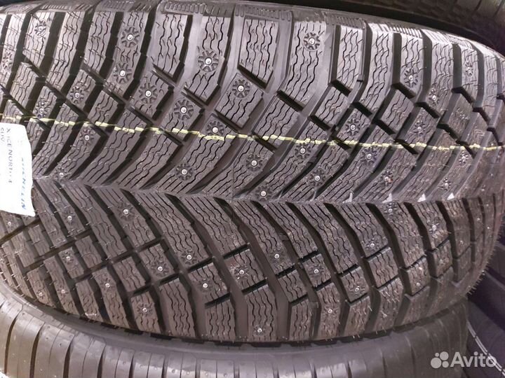 Michelin X-Ice North 4 265/40 R20 104H