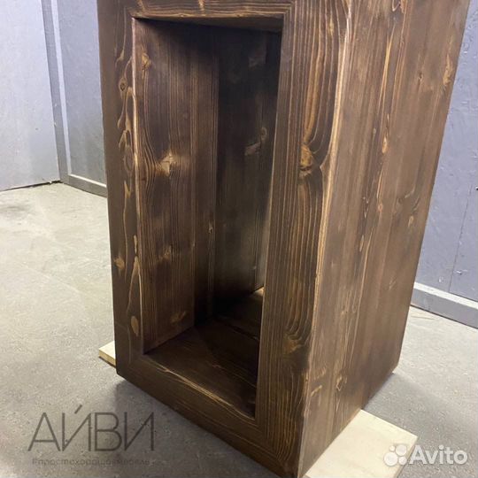 Прикроватный столик журнальный