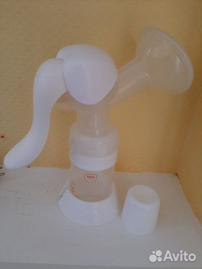 Молокоотсос Conpol ручной. контейнеры Авент в пода
