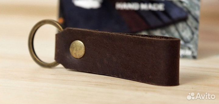 Брелок для ключей из кожи helford коричневый