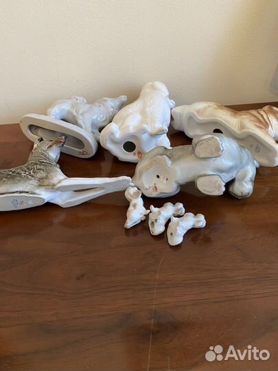 Фарфоровые статуэтки собачек