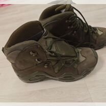 Ботинки специальные защитного цвета