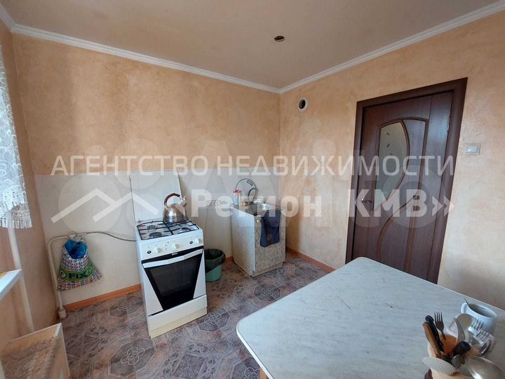 2-к. квартира, 53 м², 9/10 эт.