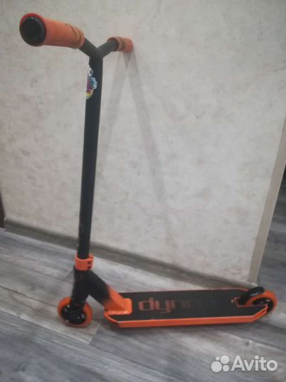 Самокат трюковой