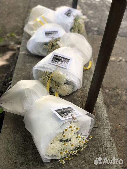 Букет с ромашками на 1 сентября