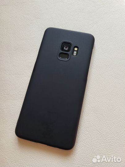 Samsung Galaxy S9, 4/64 ГБ