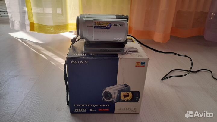 Продам видеокамеру Sony