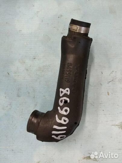 Патрубок охлаждения 8699119