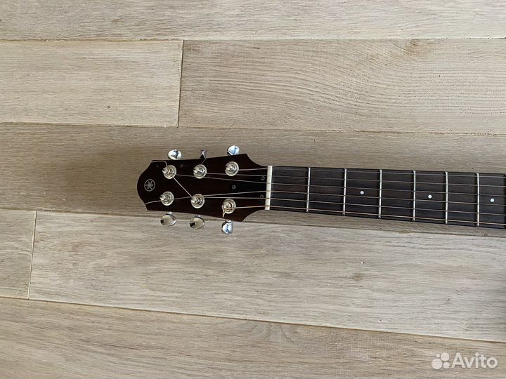 Гитара yamaha slg200s