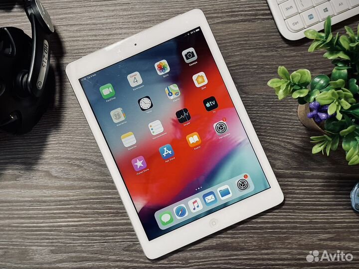 Планшет Apple iPad Air