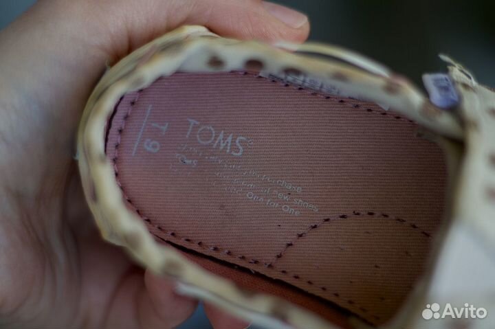 Сандалии toms для девочки 26