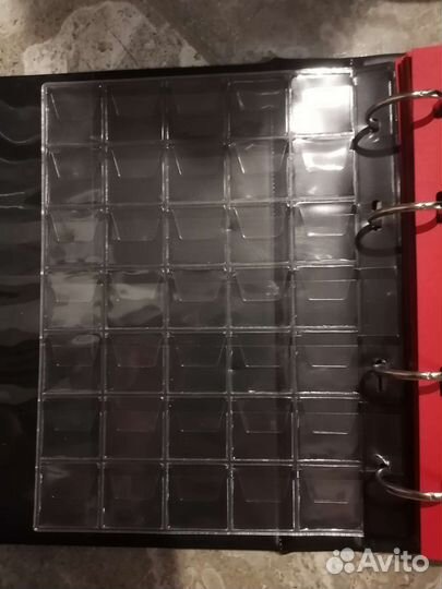 Альбом универсальный для монет с разделителями