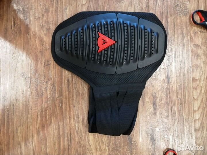 Защита спины Dainese Wave