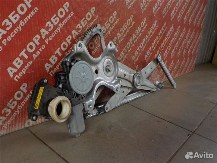 Электро стеклоподъемник переднее левое Toyota