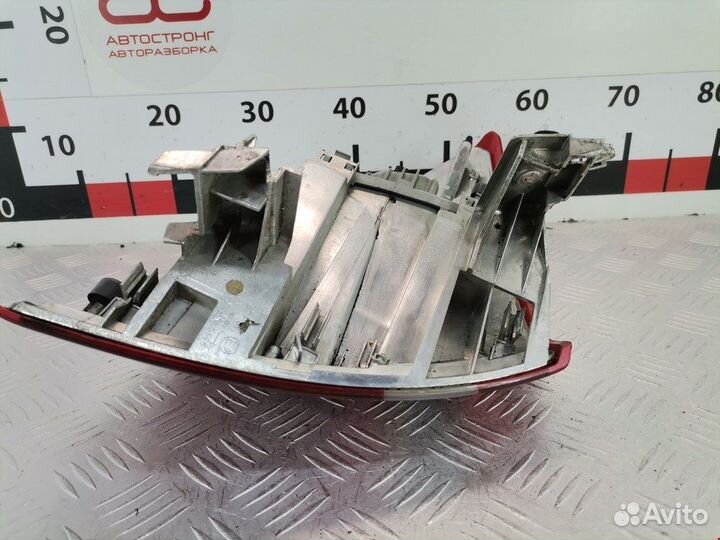 Фонарь задний для Peugeot-Citroen C4 Picasso 1