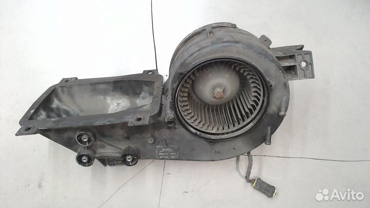 Двигатель отопителя Mazda Bongo Friendee, 1997